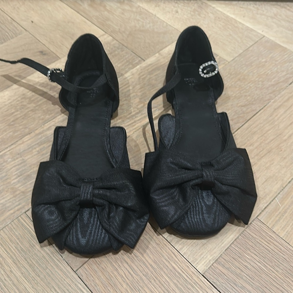Zara large bow girls flat sandal with embellished buckle